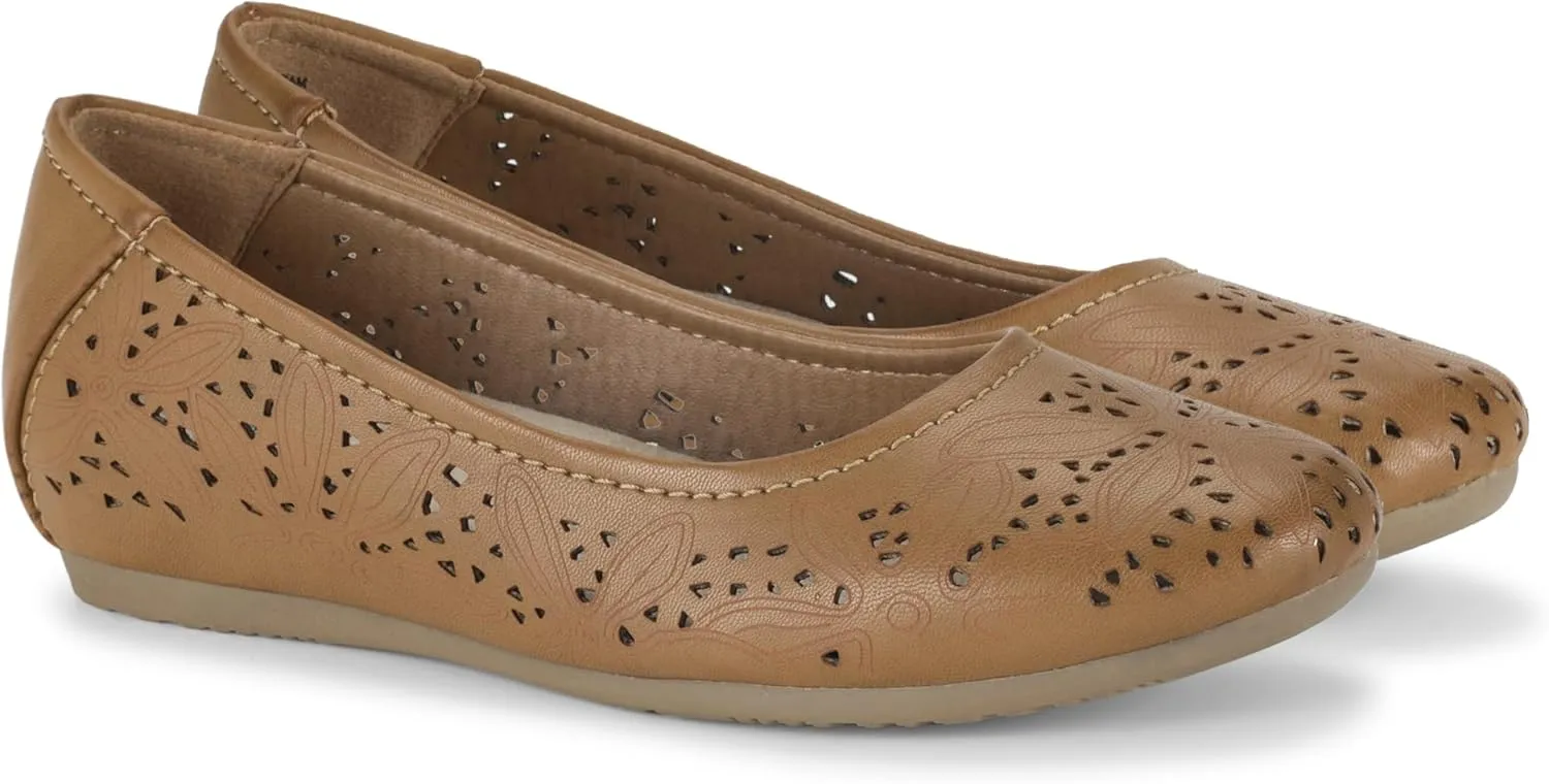 BareTraps Leaxa Women's Sandals & Flip Flops