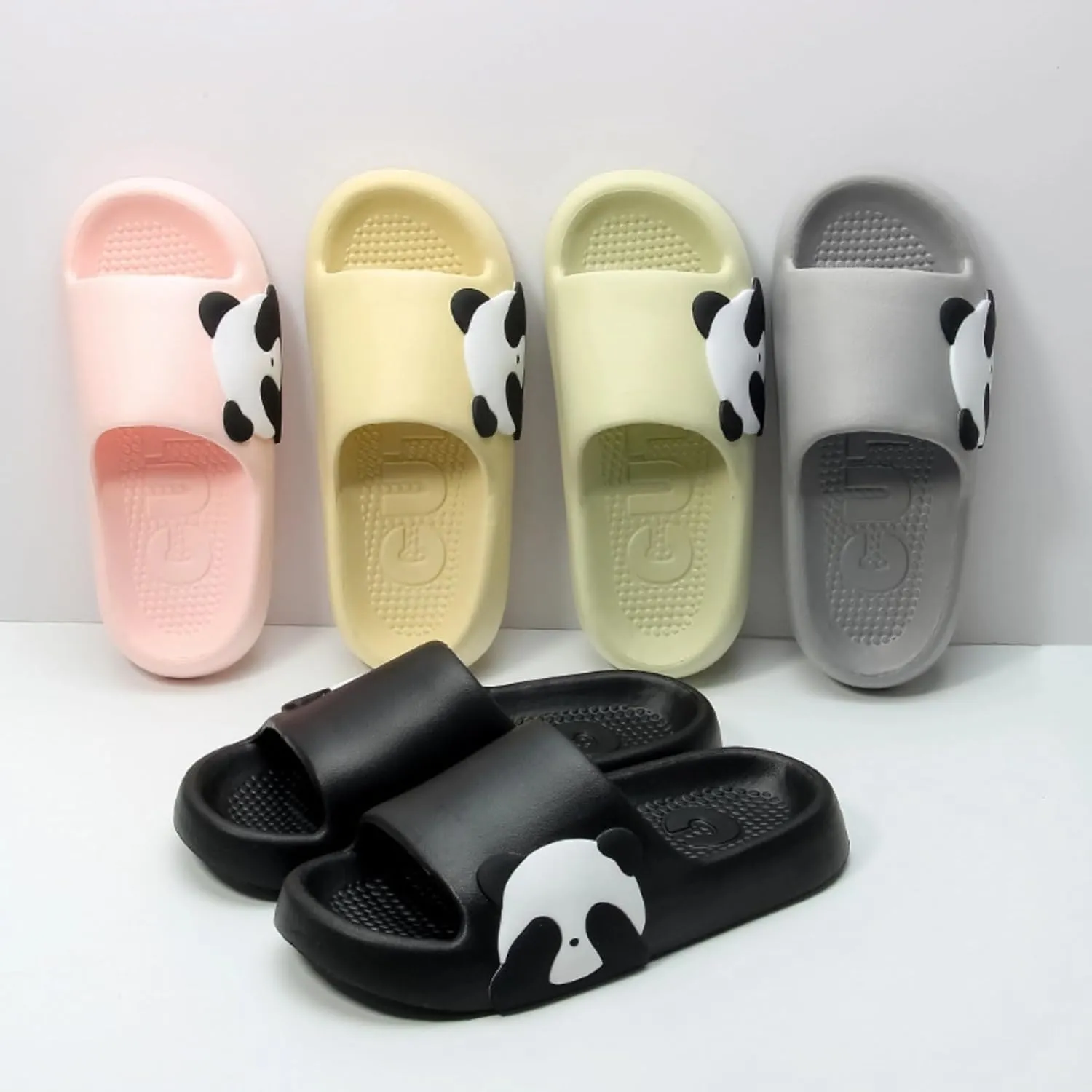 Cute Panda Slippers for Women Men Indoor Outdoor House Shower Shoes Non-Slip Adorable Cartoon Panda Slides Comfortable Couple Home Summer Sandals