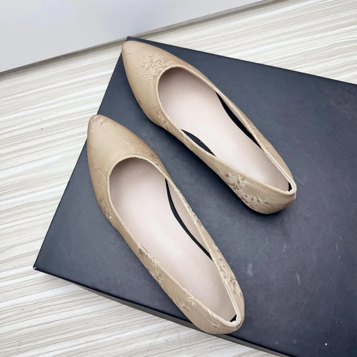 Dear Time Women's Pointed Toe Ballets Flower Embroidered Flat Shoes Dress Flats Slip on Walking Shoes