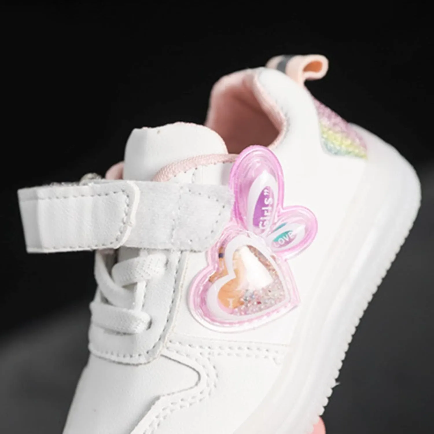 EnJoCho Girls Comfortable Shoes Princess Shoes Cartoon LED Lights Small And Medium Girls Fashion Board Shoes Children