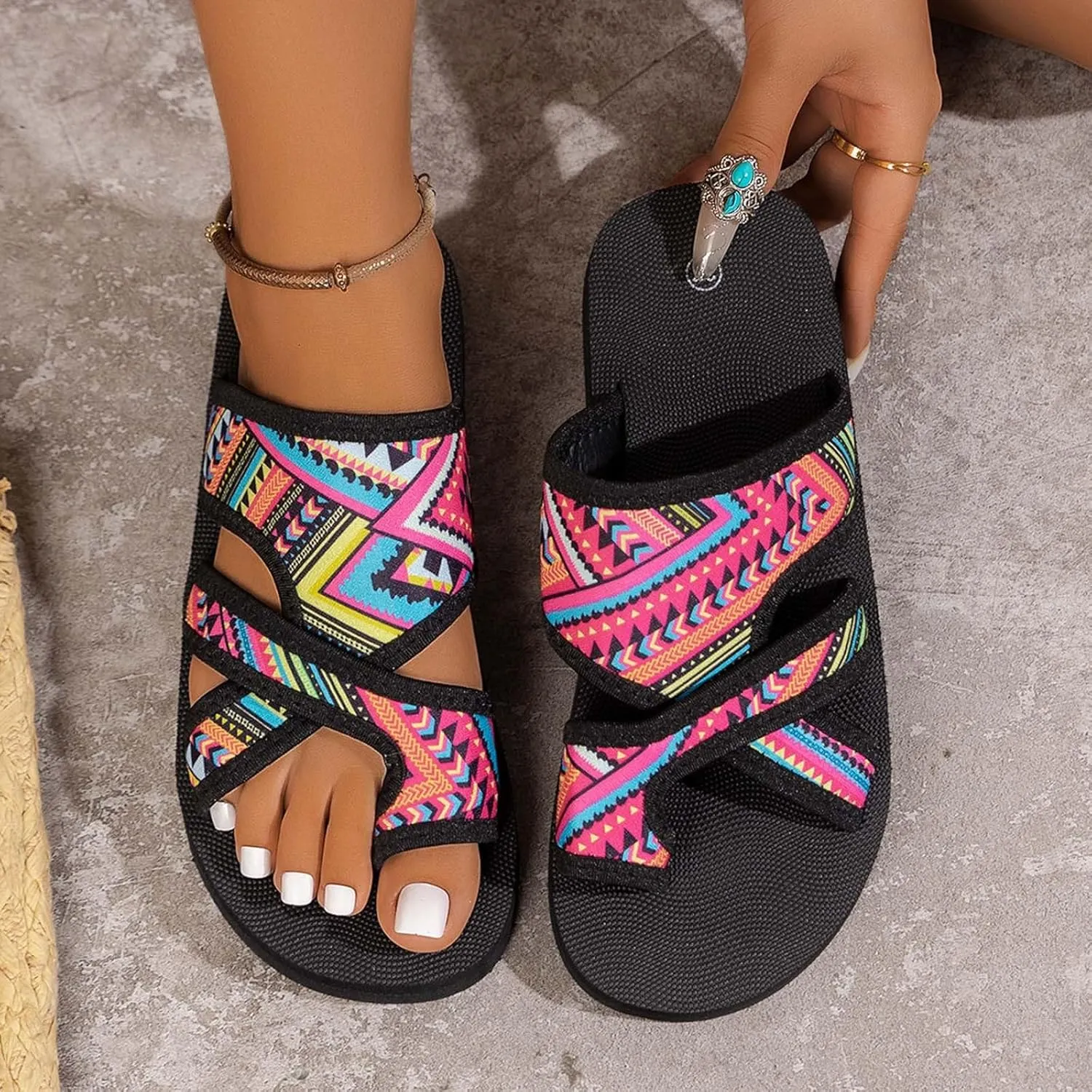 Flat Sandals for Women 2025 Open Toe Slip On Split Toe Soft Memory Foam Platform Floral Slippers Low Heel Sandal Summer Comfortable Cushion Footbed Casual Slides for Walking Vacation Outdoor Indoor