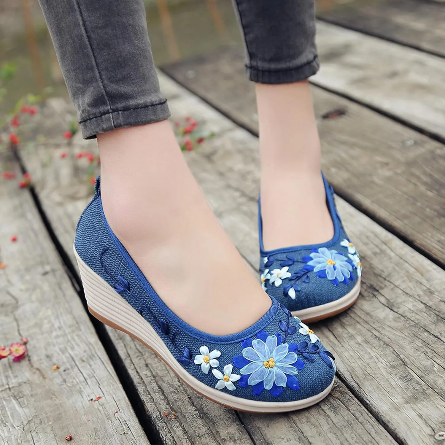 Hee grand Women Wedges Heeled Shoes Chinese Style Embroidered Shoes Comfort Cotton and Linen Slip On Walking Shoes