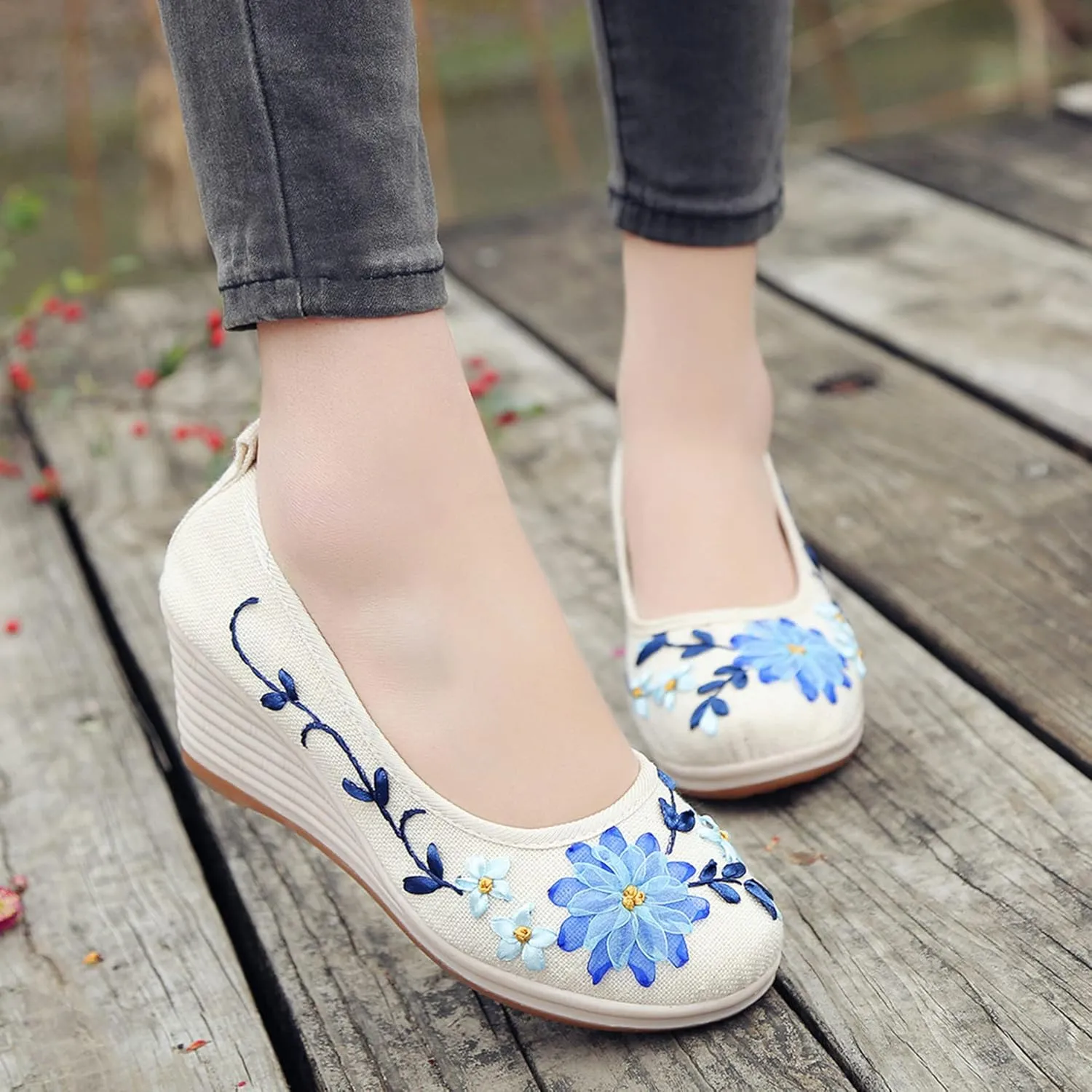 Hee grand Women Wedges Heeled Shoes Chinese Style Embroidered Shoes Comfort Cotton and Linen Slip On Walking Shoes
