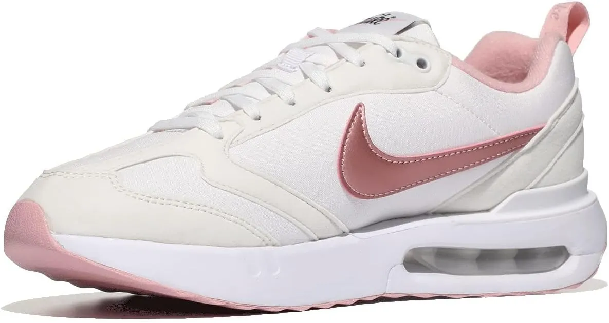 NIKE Women's Sneaker