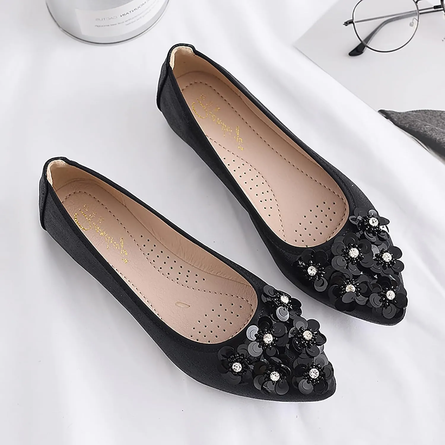Women's Flats, Foldable Ballet Flats for Women, Flower Pionted Toe Comfort Light Weight Slip-On Dress Shoes