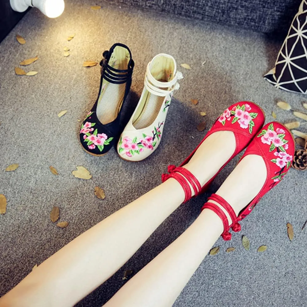 Women's Floral Embroidered Flat Shoes Chinese Traditional Strap Walking Mary Jane Flats Handmade Flower Embroidery Dress Shoes for Cheongsam
