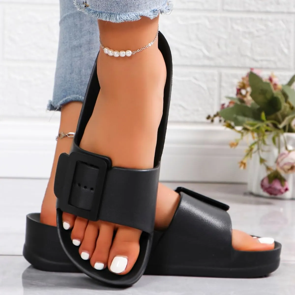 Women's Sandals With Arch Support Adjustable Buckle Platform Cloud Slides Summer Lightweight Soft Slippers Non-Slip Shower Shoes