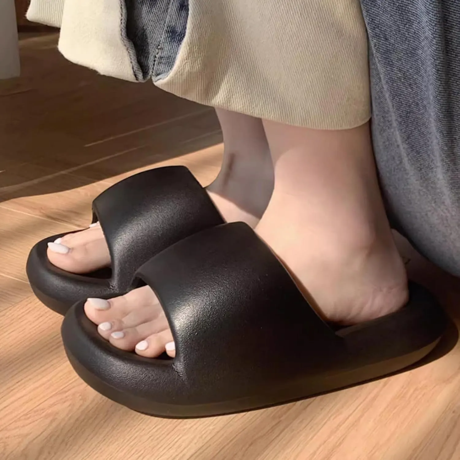 Women's Summer Slides Chic Minimalist Soft Shower Slippers, Non-Slip Bathroom House Sandals Indoor Outdoor